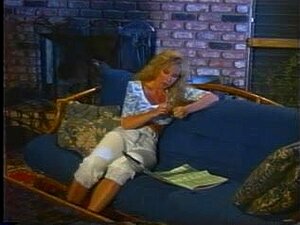 Road Girls (1990) (englanniksi)