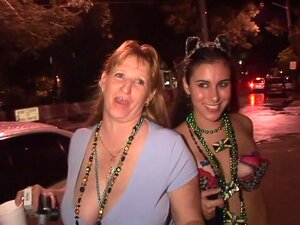 Exotische Pornodarstellerin in einem erstaunlichen reifen