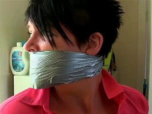 Hübsche Frau gefilmt
