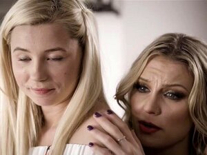 Carolina Sweet hat Sex mit Mama und ihrem neuen Date. Carolina Sweet