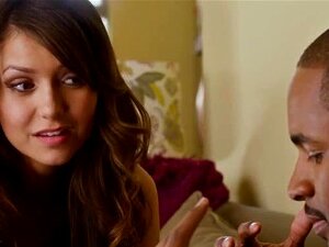Nina Dobrev - Lasst uns Cops sein