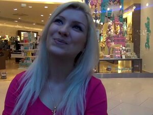 Imen saksalaisen jätkän kovaa kyrpää kotitekoisessa pov-klipissä,