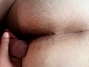 Длакава мама у 9. месецу трудноће пуца