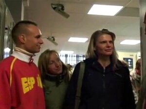 Rekrutierungsfick im Zug