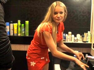Ein Amateur-Oralsex-Video zeigt, wie ich warmes Sperma in den Mund