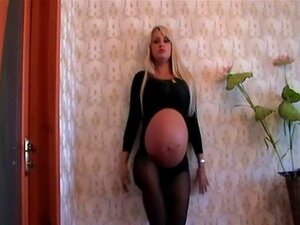Sexig blond gravid dans