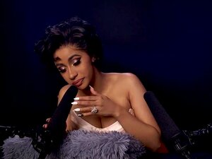 Sexy Cardi B erkundet ASMR - HEISS