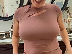 MILF Cougar Verführt Ein Junges, das sie am Ziel gesehen hat