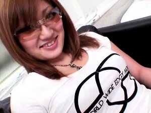 Mariko adora il cazzo bagnato e il jui