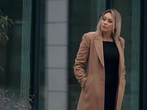 stiefmutter, die ich gerne ficken würde, bezahlt Masseur, um Boss zu