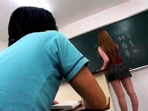 Studentessa universitaria asiatica è sexy