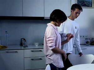 Nördig student knullar het främling