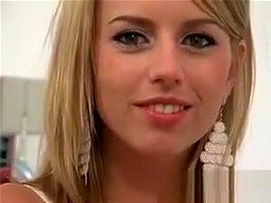 POV blond ekskjæreste som drar i en hard pikk,