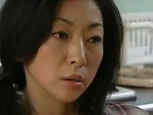 Japanischer Dilevery-Mann fickt meine Mutter