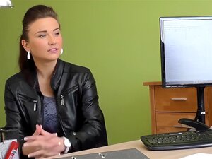 Schau dir LOAN4K an& Periode; Ein schönes Mädchen hat beschlossen,