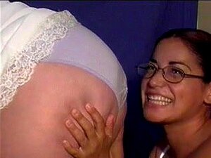 Wazoo-Schnüffler, zwei große weiße Arsch-Doxies werden frech.