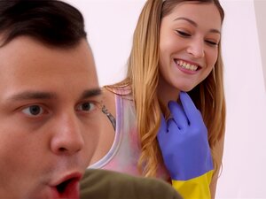 SEXUELLE Stiefmutter, die ich gerne ficken würde - Putzender Schatz