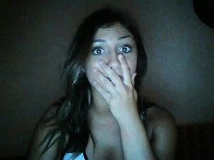 Соло плавуша пиша рибу док пуни своју