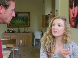 Kleine blonde Süße wird hart durchgenommen