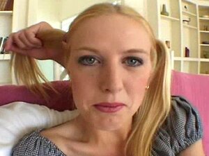 18-годишња британска курва Бони срце
