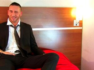 Jerems stora kukmassage! (hetero man förförd för bögporr)