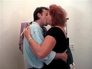 Oma und frischer Mann - 3