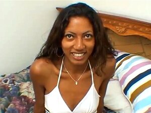 Schwarze Schlampe wird in einem Vegas-Motelzimmer durchgepflügt