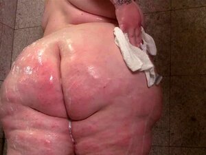 Μεγάλος κώλος χοντρή στο ντους