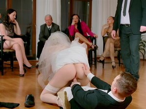 Sex auf einer Hochzeit mit Schlampenbraut Kristy Waterfall