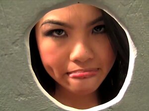 Heiße Filipina-Schlampe Cindy verliert den Verstand wegen ihres