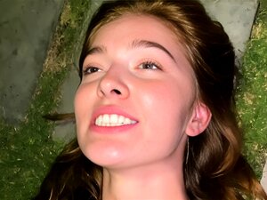 Супружник рогоња ужива у ужитку своје