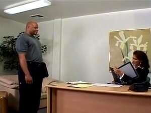 Eroottinen Vanessa Videl Nielee Musta Kyrpä,