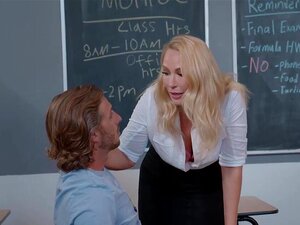 Nasty America - Professorin Mellanie Monroe hilft ihrem Schüler, sich