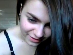 Komm und schau dir diese frische 18-jährige polnische Schönheit an,