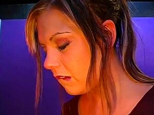 GermanGooGirls Video: Sperma schluckende Schlampen. Die zierliche