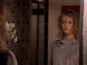 Danielle Carin, Camilla Overbye Roos in The Contract (2002). Grippende