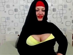 Nayraa süße arabische Muschi. Schöne süße nasse Muschi