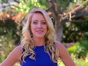 Erleben Sie eine exklusive Einblicke in das deutsche Erotikmodel Kate