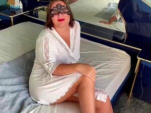 Anal Gaping. Tunnelplug von Arschloch Nahaufnahme. Anal Creampie