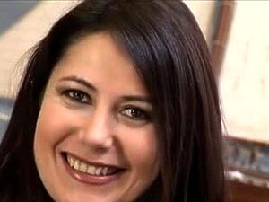 Superhet Milf Miss Eva 12
