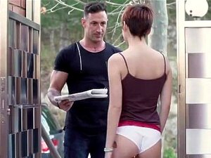 Privatecom - 18 Jahre Anya Kreys Pornodebüt