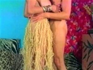 Arabialainen isorintainen äiti