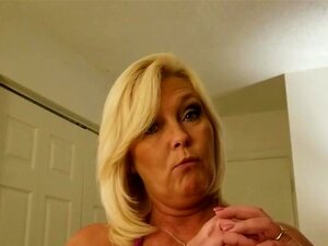 Mommy zeigt frischen Tyler Everything
