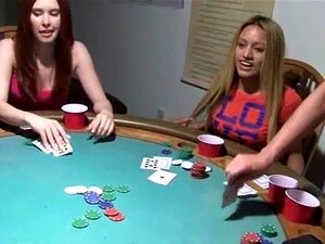Frische Süße ficken beim Pokerabend