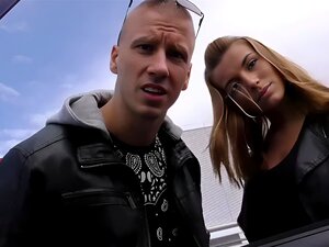 HUNT4K. Outdoor-Sex für Geld ist eine neue Erfahrung im Leben einer