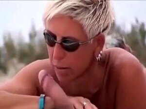 Гола Плажа - Врући јавни секс. Гола