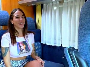 Sacha i Medusa dzielą się kutasem na podróży 720P 2021 Vhq