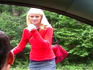 Tschechische Süße verführt Fake-Porn-Casting im Freien von 2