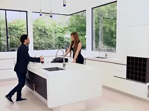 Lauren Phillips Macht Ihren Ersten Auftritt: Heiße MILF-Action