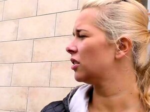 HUNT4K. La signorina dagli occhi azzurri Dream Nikky non è contro il